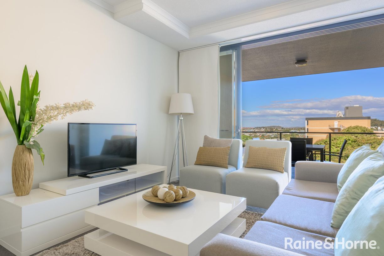 37/19 Roseberry Street — photo from Raine & Horne Gladstone