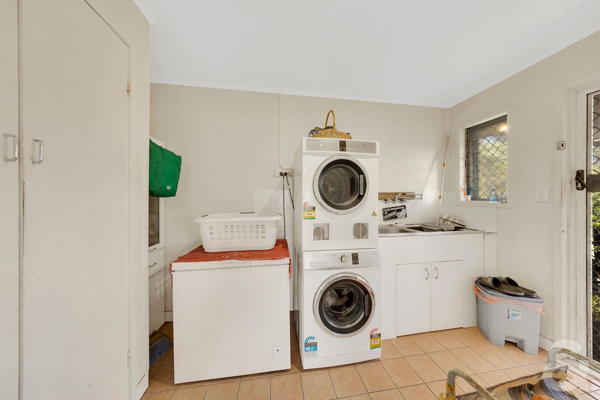 55 Squire Street — photo 12 of 16