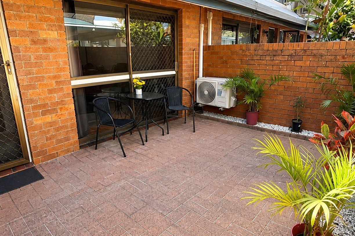 7/5 Mccann Street — photo from Raine & Horne Gladstone