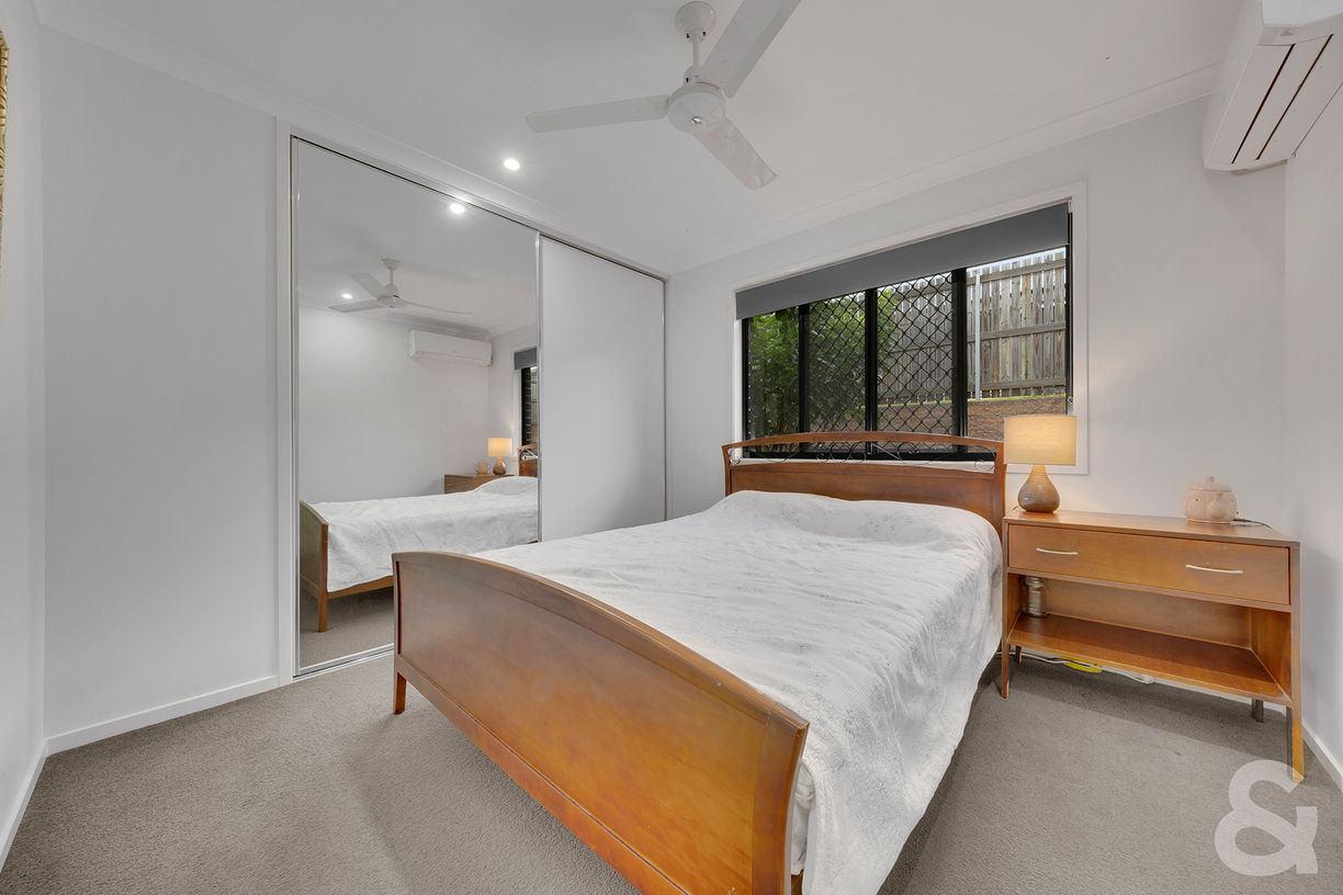 10 Leslie Street — photo 11 of 15