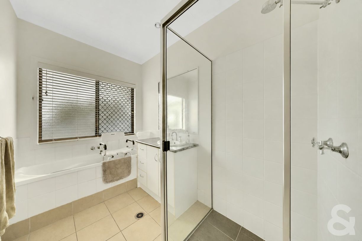 133 Emmadale Drive — photo 9 of 16