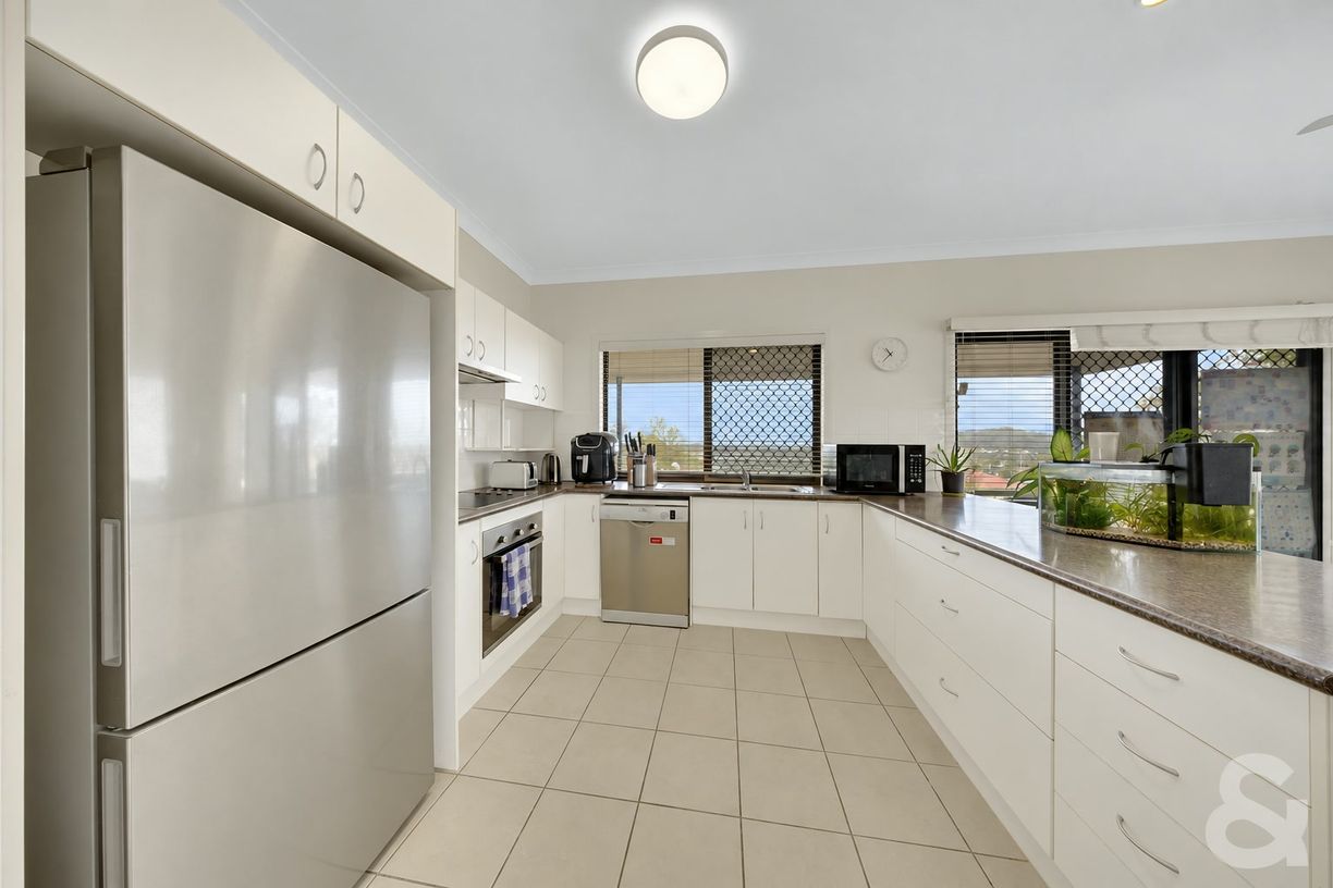 133 Emmadale Drive — photo 3 of 16