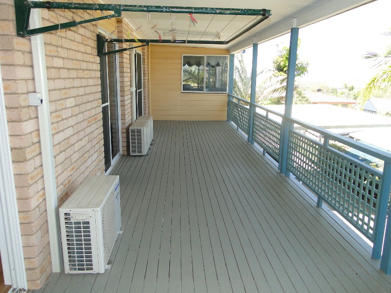 12 Columbia Avenue — photo 5 of 23