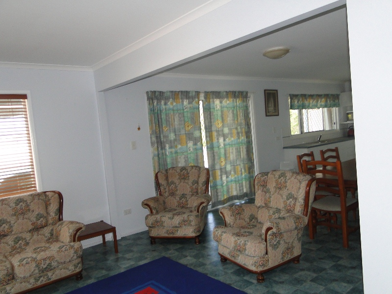 12 Columbia Avenue — photo 16 of 23