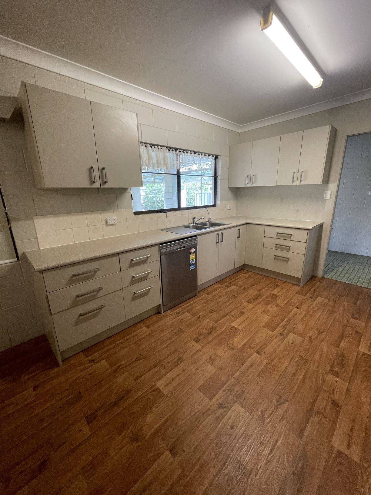 7 Sutcliffe Street — photo 7 of 24