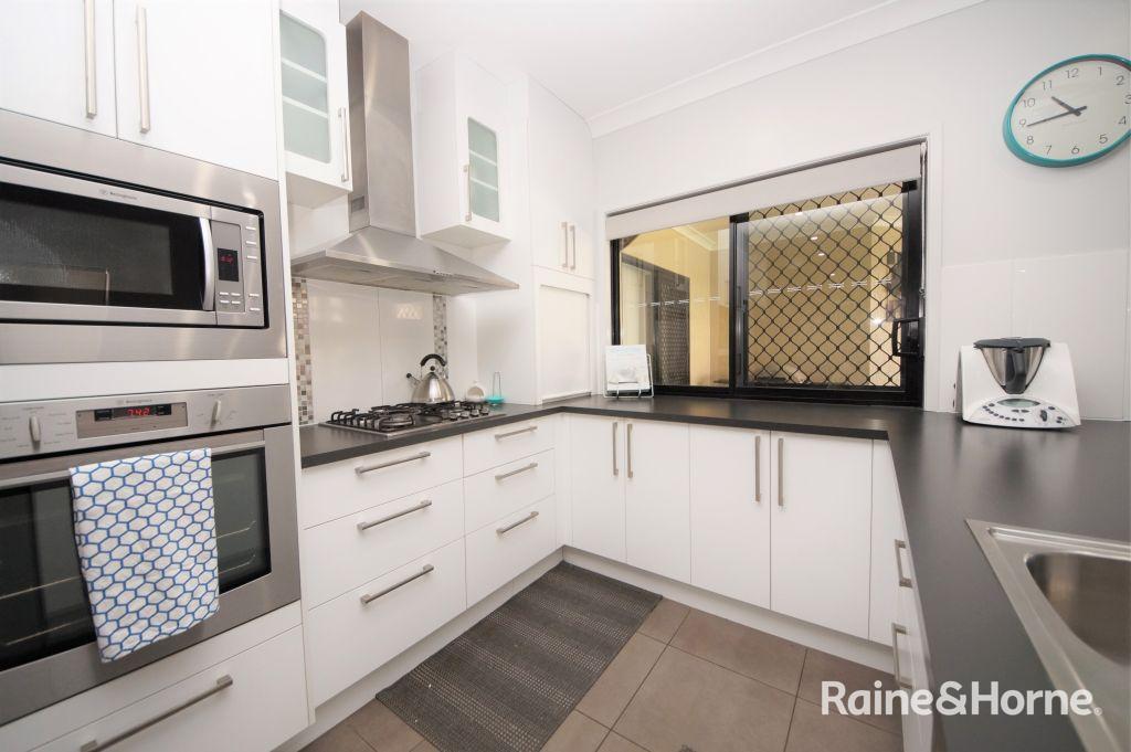 3/117 WILMINGTON Street — photo 7 of 27