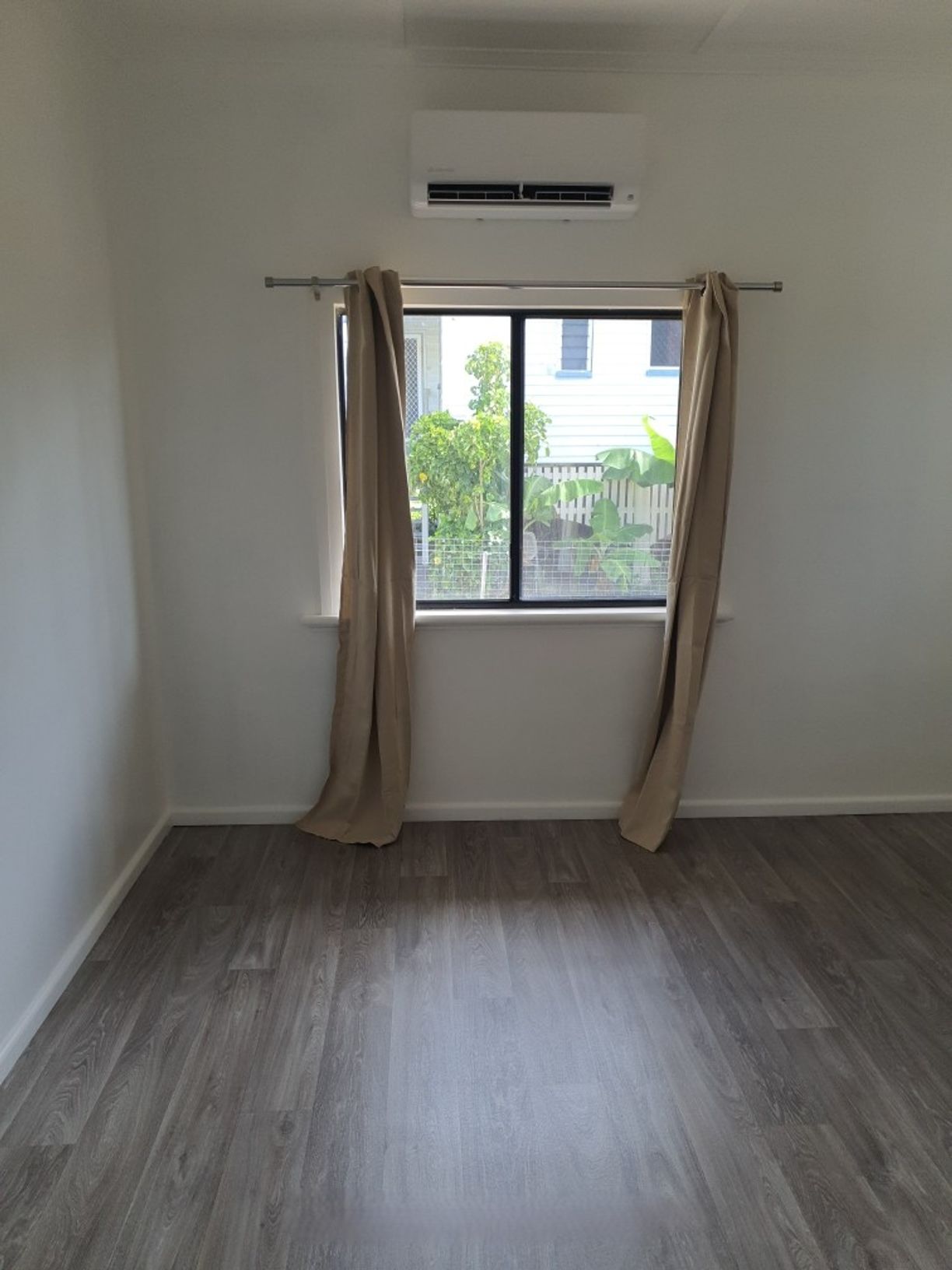 14 Macmillan Street — photo 8 of 18