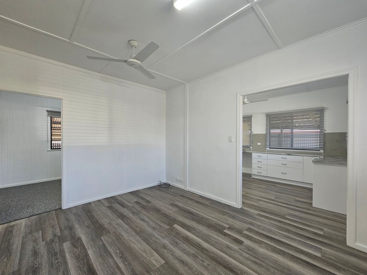 112 Drysdale Street — photo 4 of 26