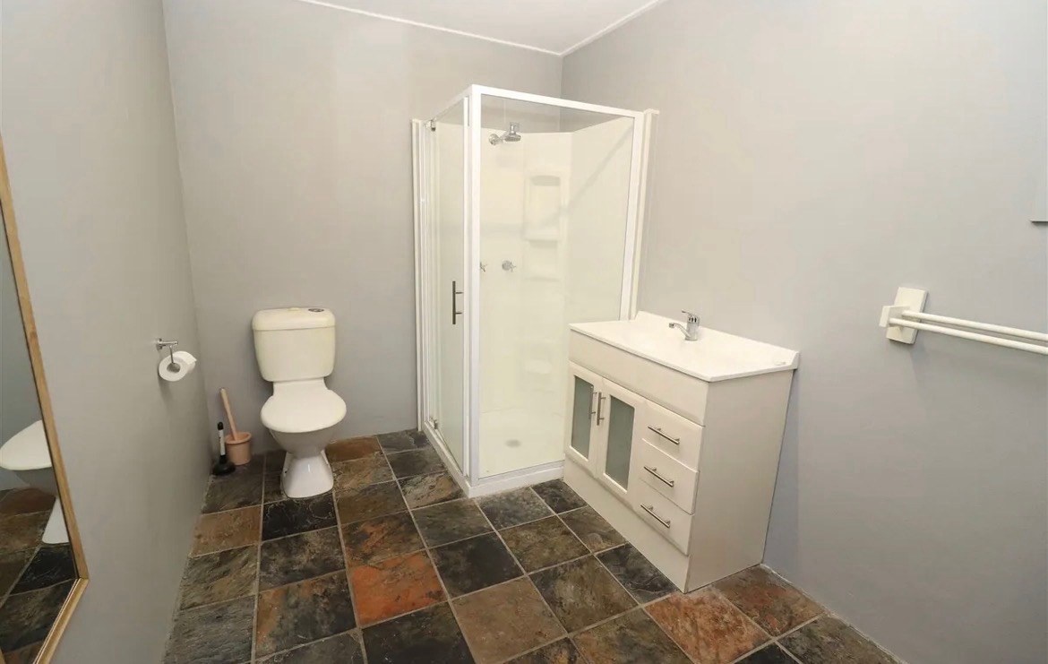 80-82 Grey Street — photo 11 of 14