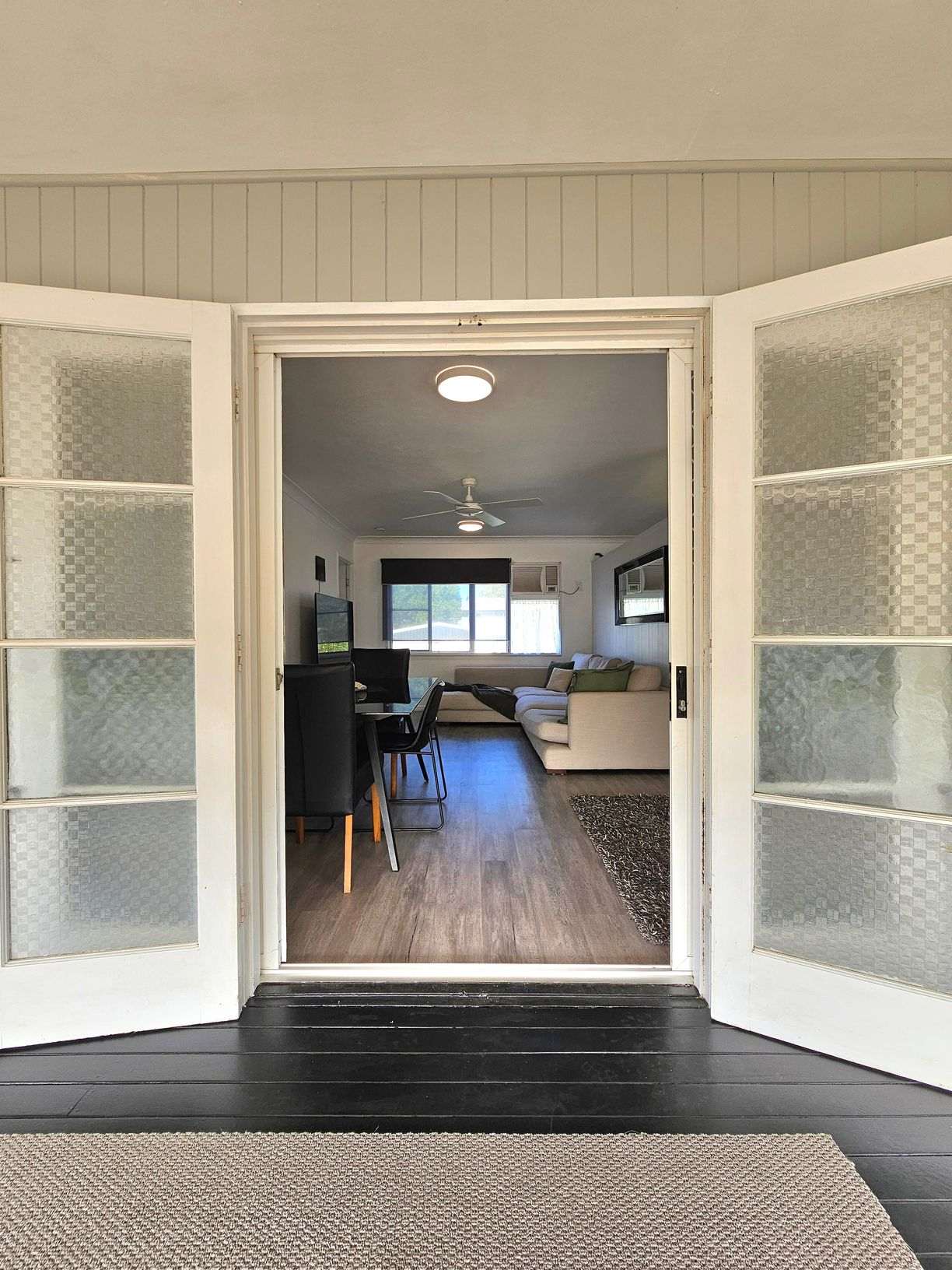 84 Beach Road — photo 3 of 22