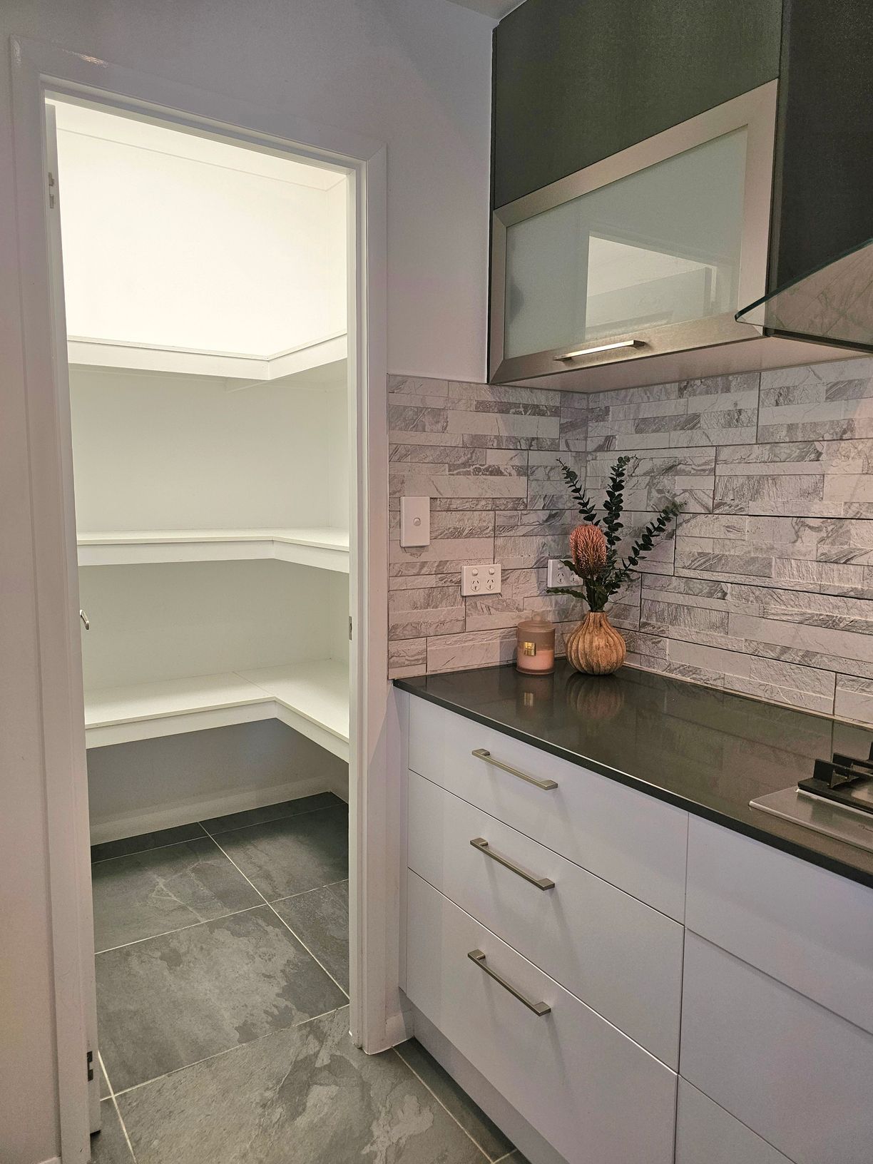 13 Riverwood Drive — photo 7 of 25