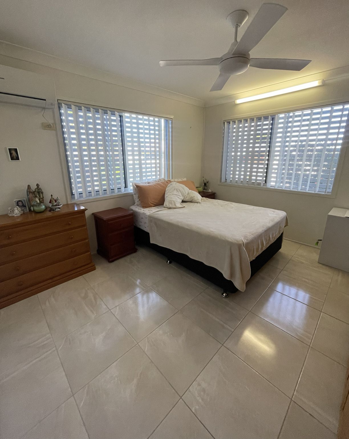 8 Phillips Street — photo 12 of 30