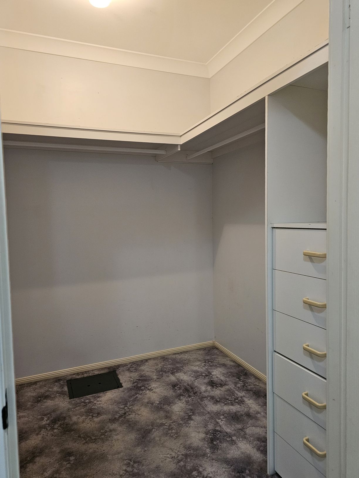 92 William Street — photo 21 of 30