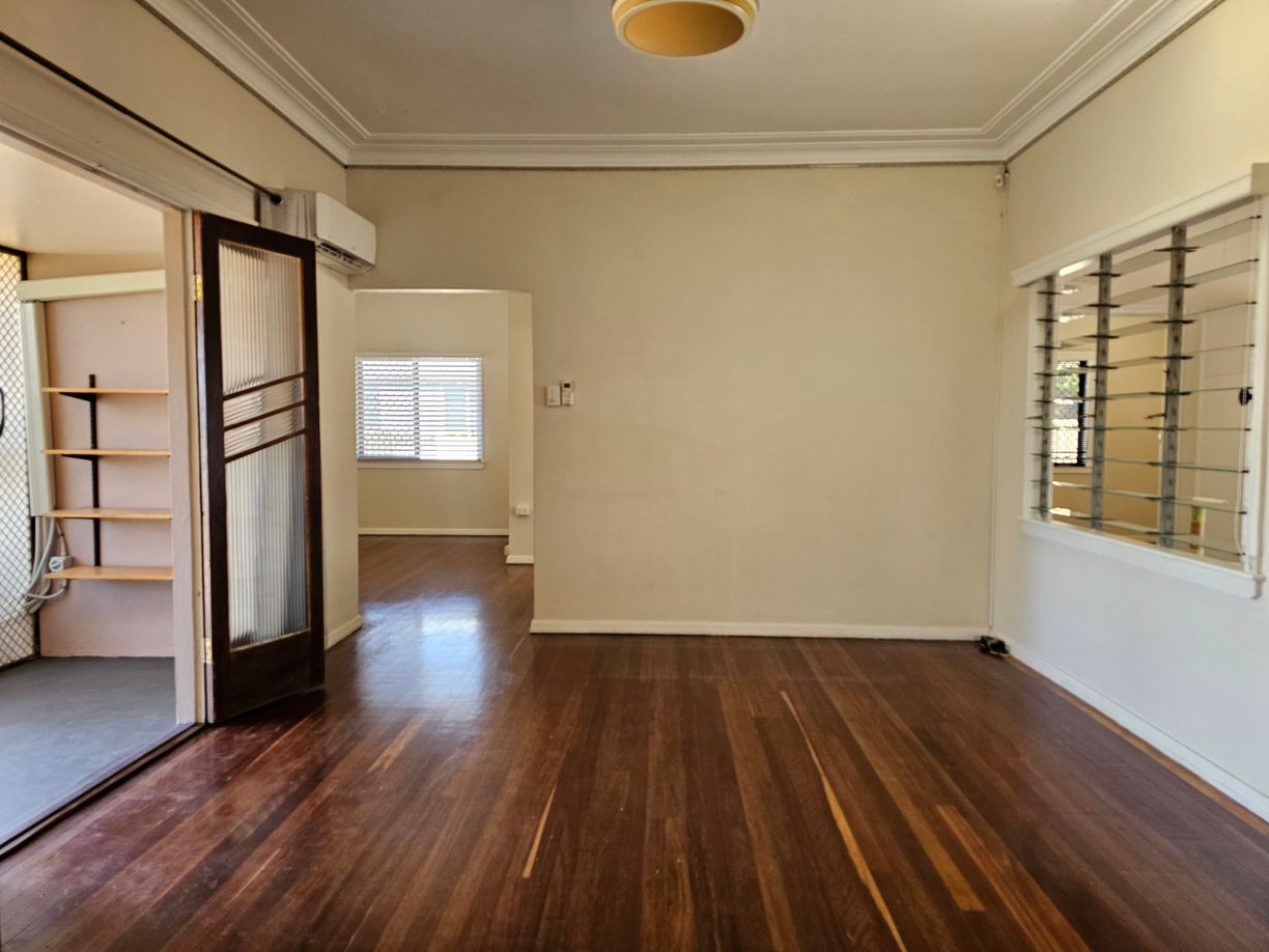 23 Macmillan Street — photo 7 of 30