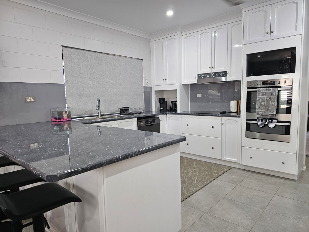 19 RUTHERFORD Street — photo 2 of 30