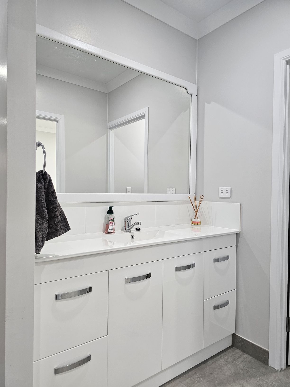 19 RUTHERFORD Street — photo 25 of 30