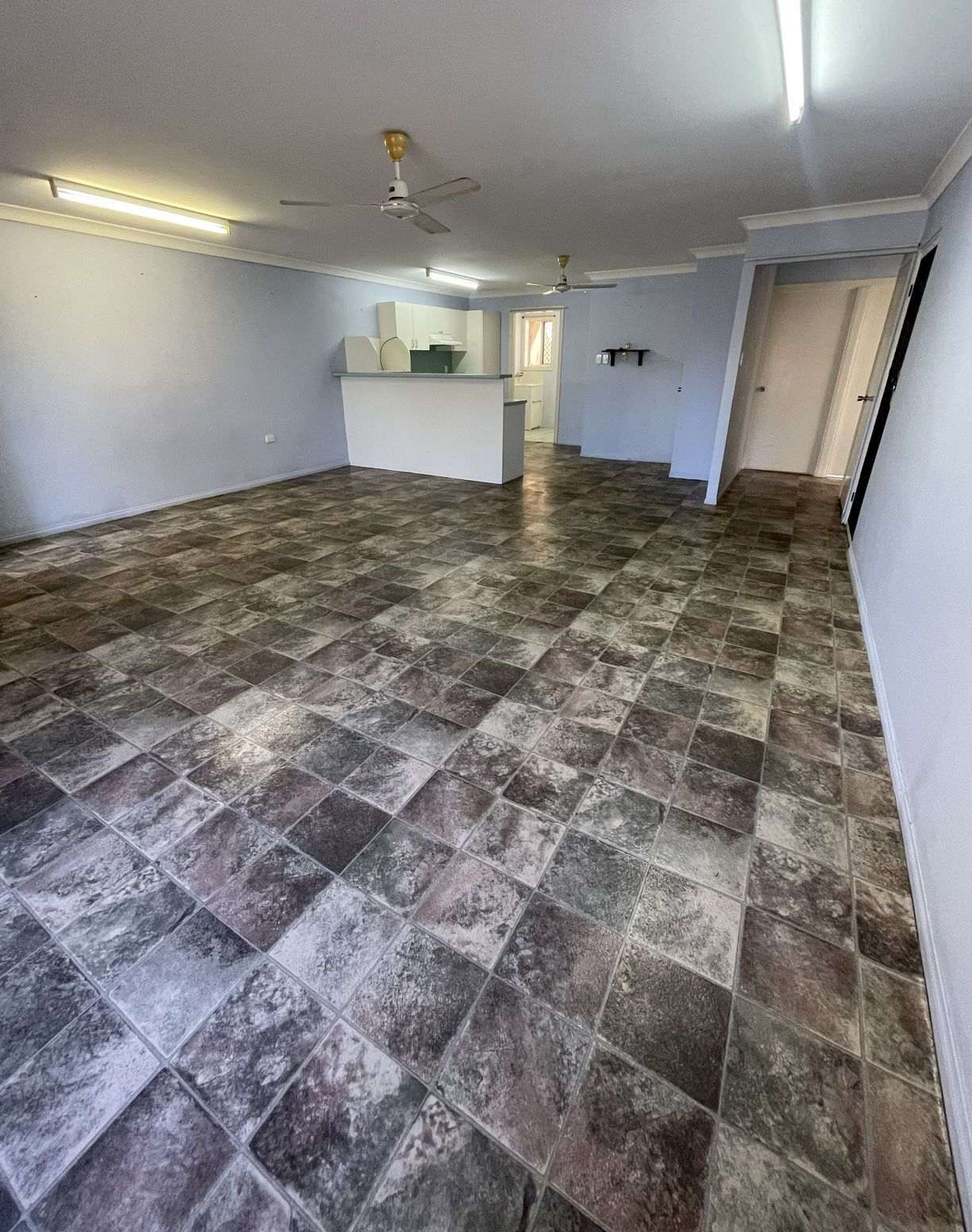 3/34 Macmillan Street — photo 4 of 21