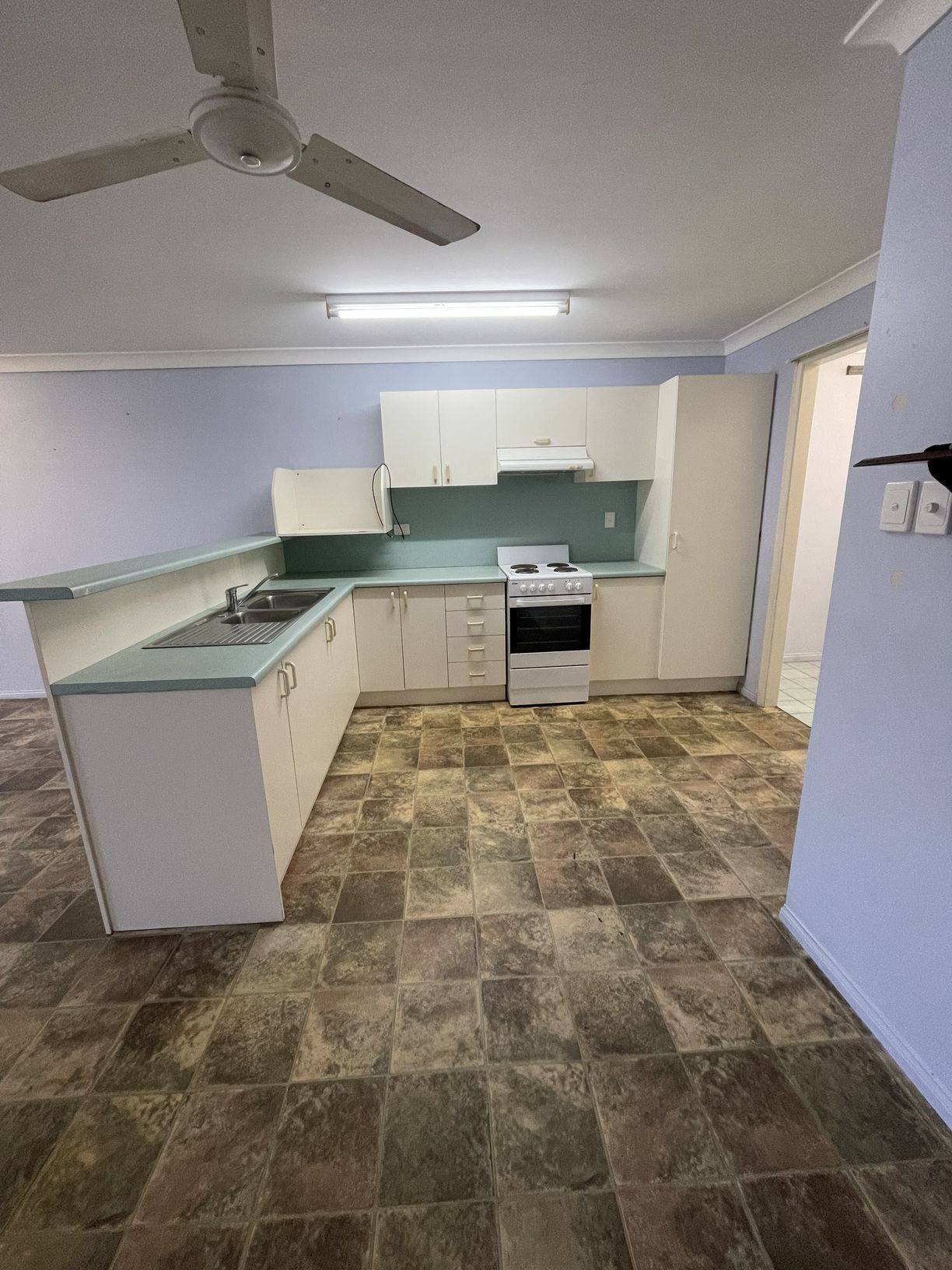 3/34 Macmillan Street — photo 7 of 21