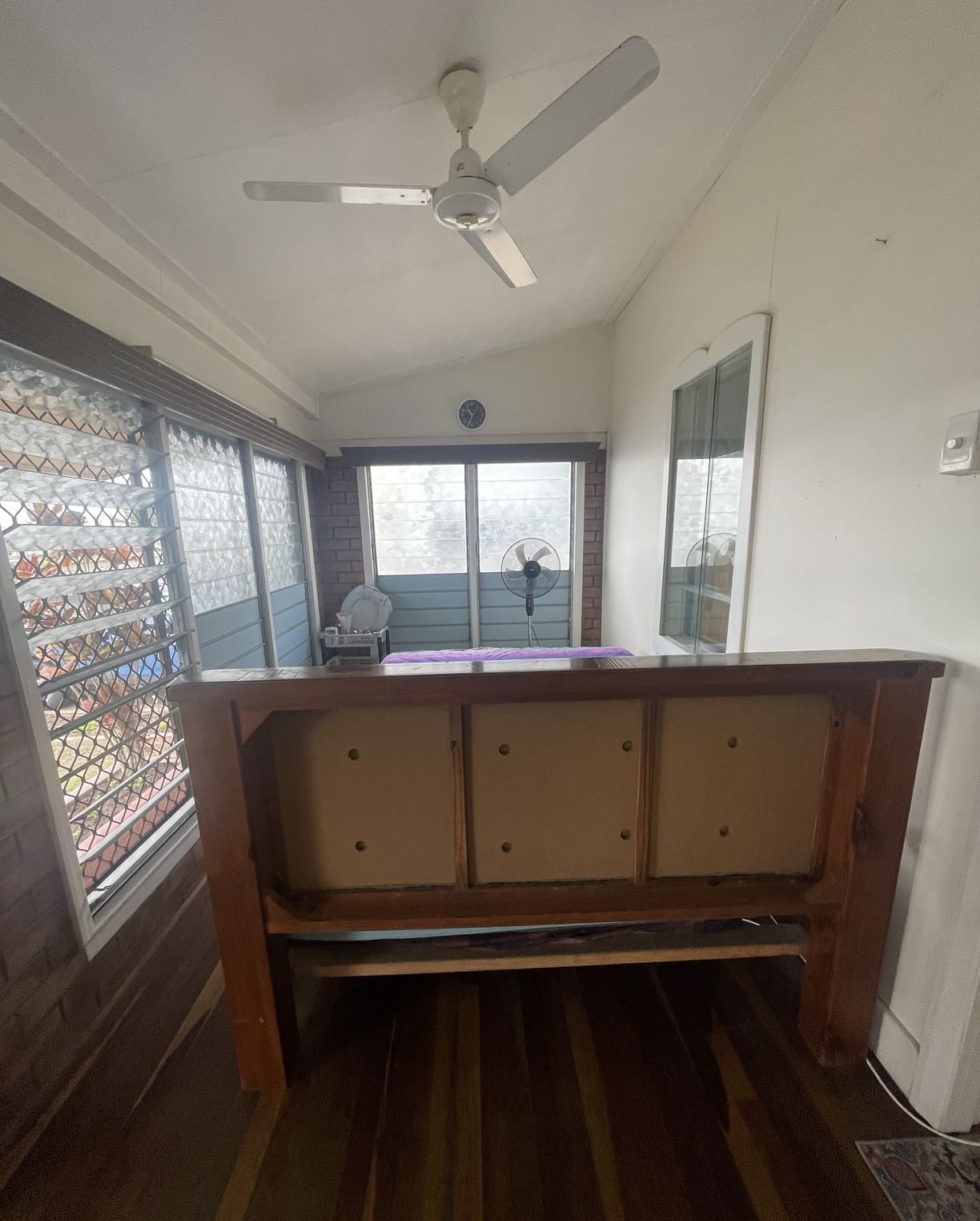 93 Munro Street — photo 2 of 27
