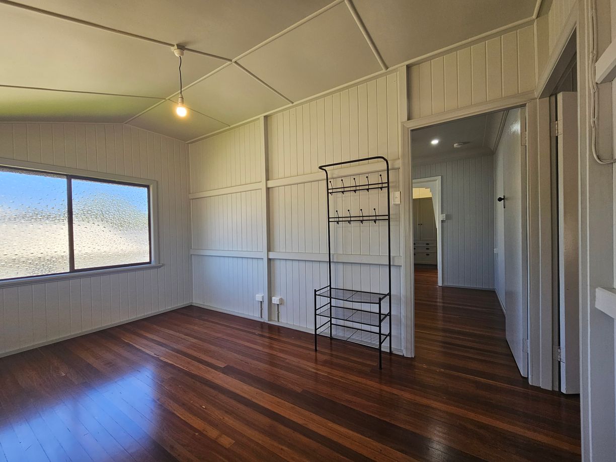 64 Eleventh Avenue — photo 4 of 24