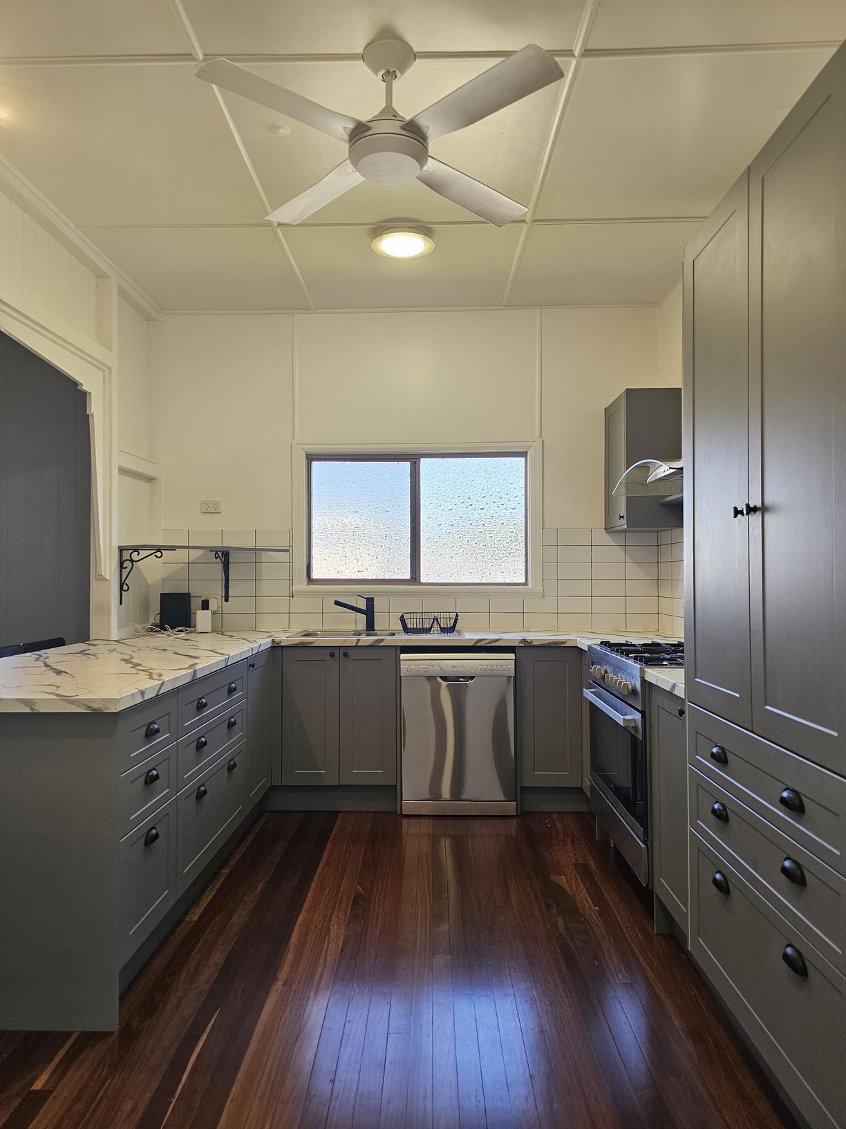 64 Eleventh Avenue — photo 6 of 24