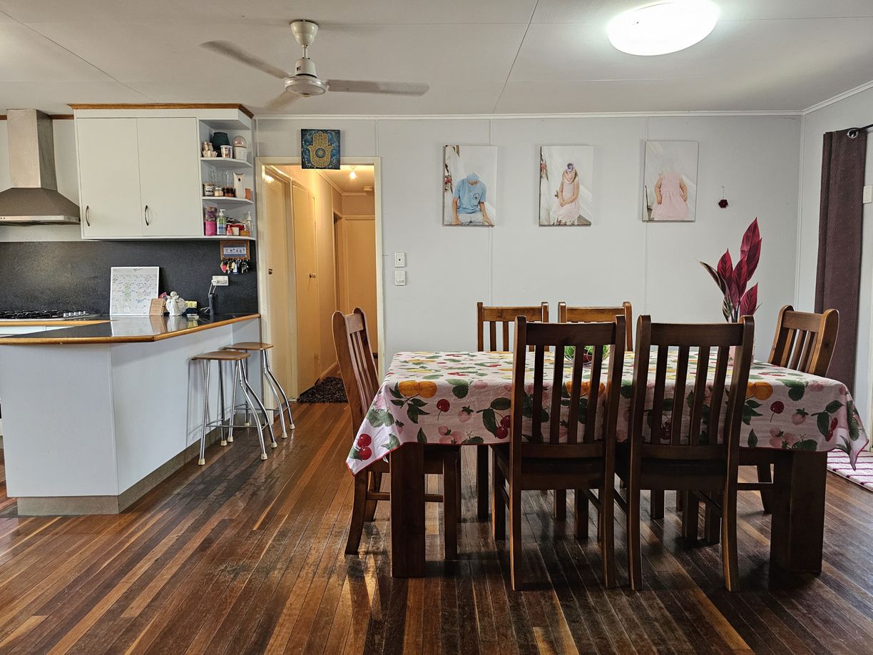 37-39 ALBERT Crescent — photo 5 of 26