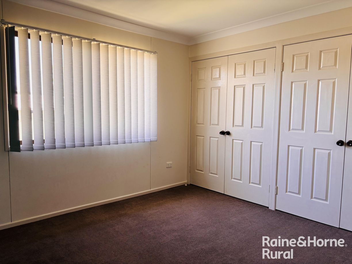 7-13 Edwardes Street — photo 4 of 16