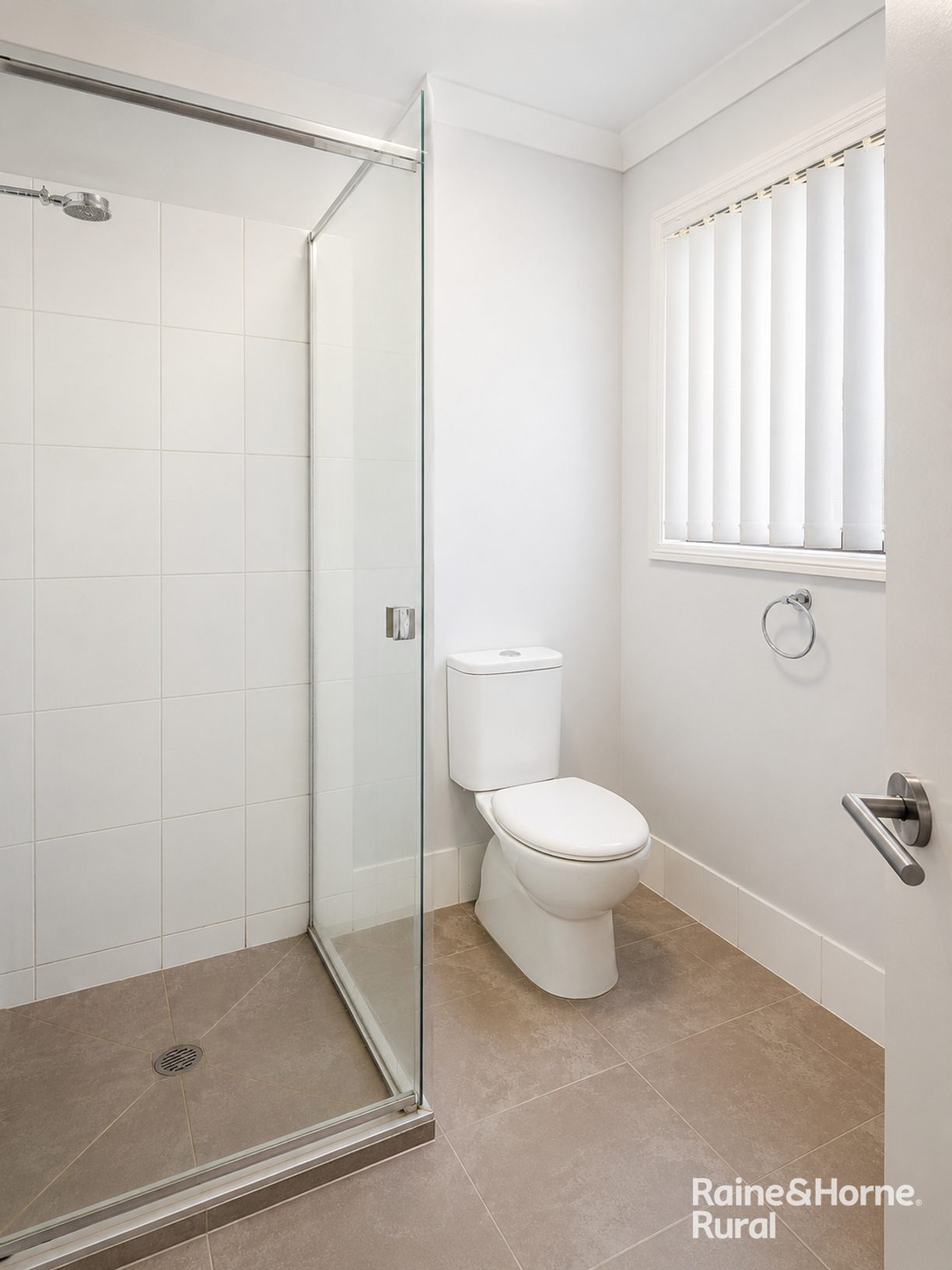 23 Lomandra Av — photo 5 of 14