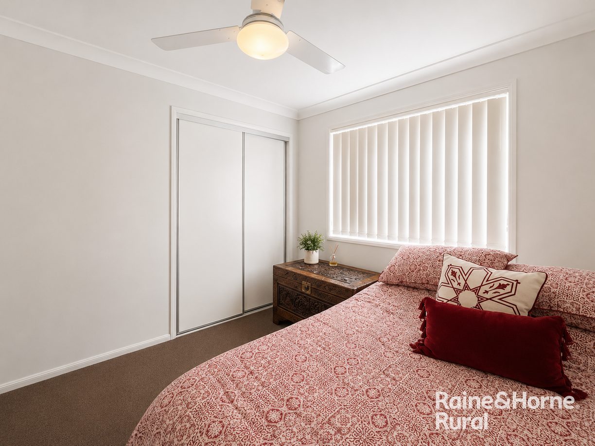 23 Lomandra Av — photo 7 of 14