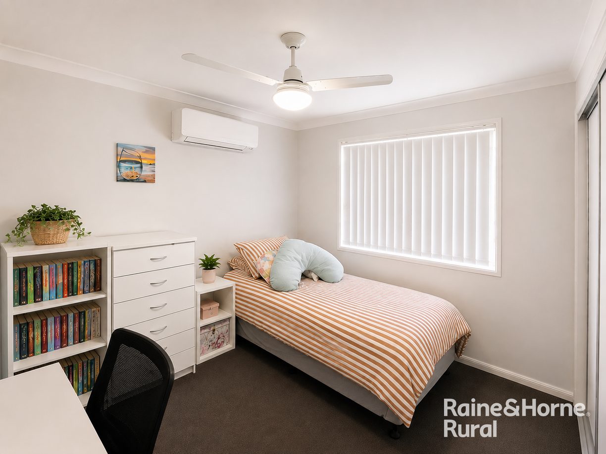 23 Lomandra Av — photo 8 of 14
