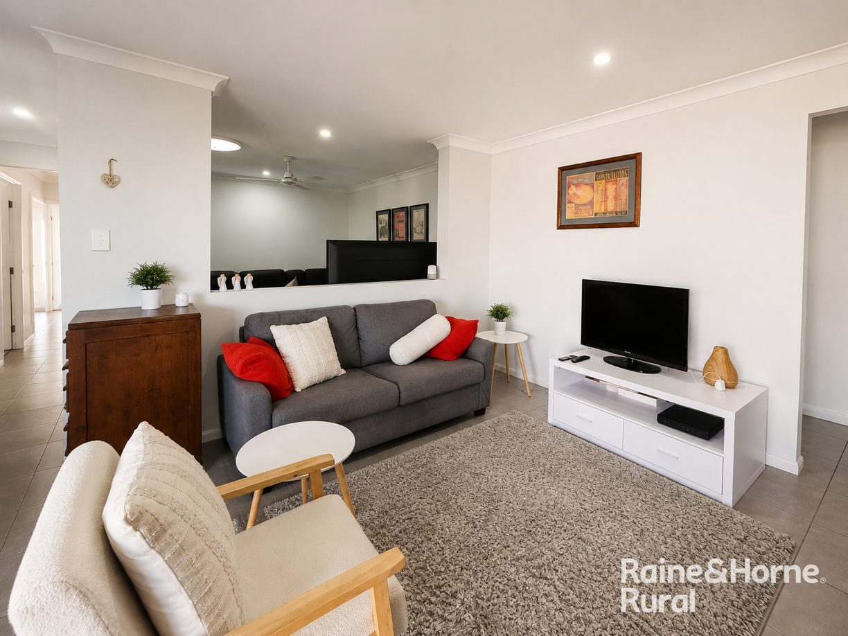 23 Lomandra Av — photo 12 of 14