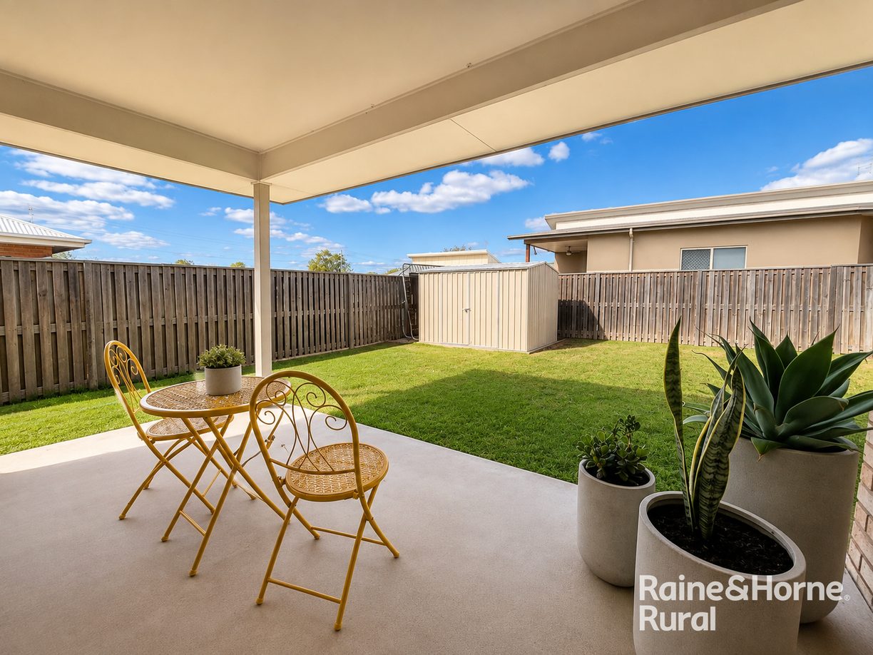 23 Lomandra Av — photo 13 of 14