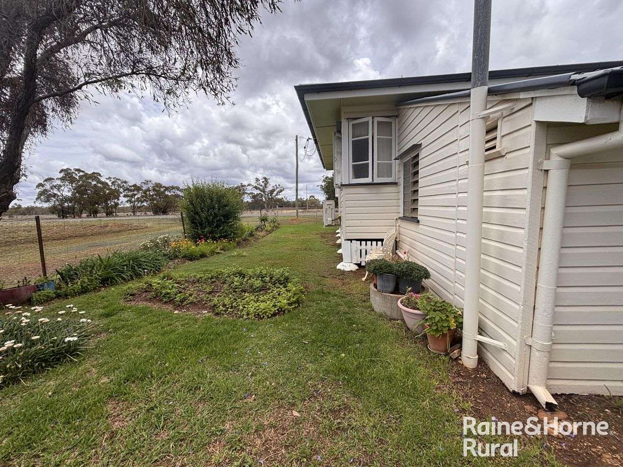 32 Tyrconnel Street — photo 12 of 14