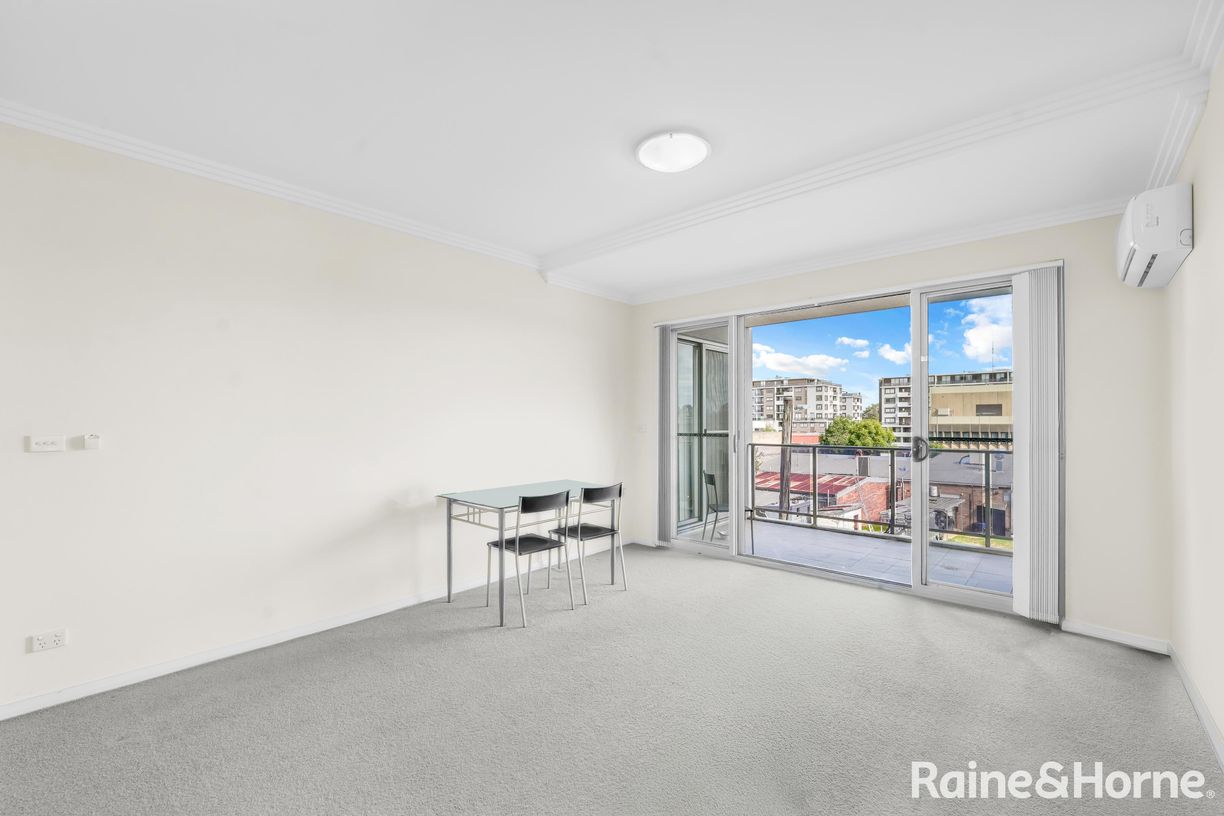 12/39-41 Gidley Street — photo 3 of 10