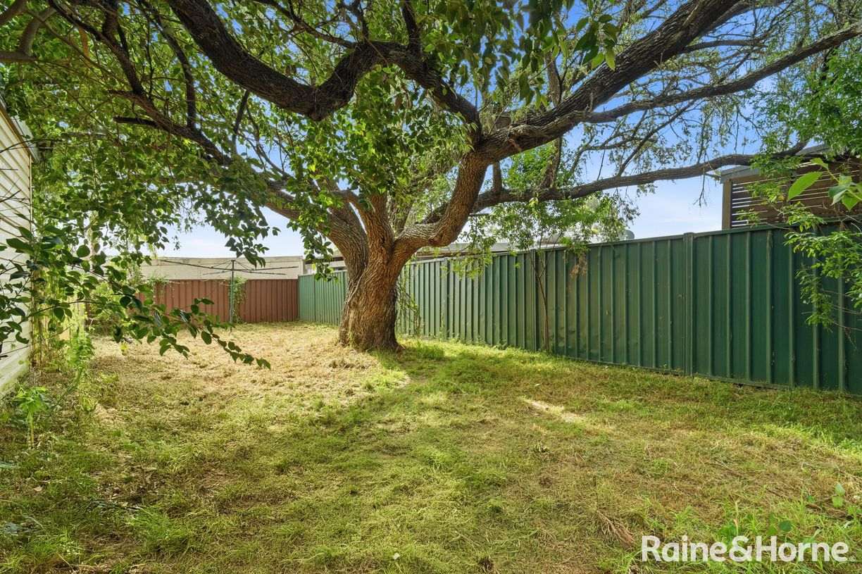 37 & 37A Mamre Road — photo 6 of 17