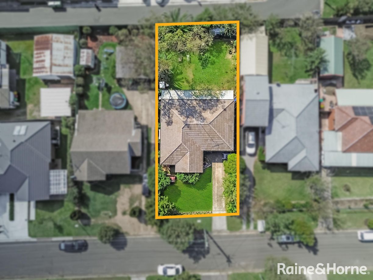 31 Rosedale Avenue — photo 13 of 17
