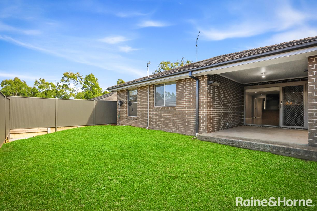 6 Liddiard Street — photo 13 of 16