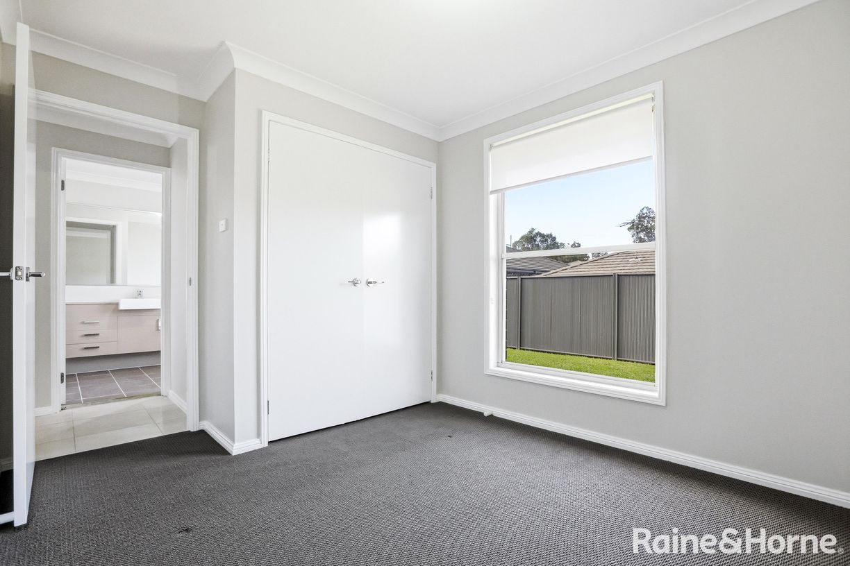 6 Liddiard Street — photo 10 of 16