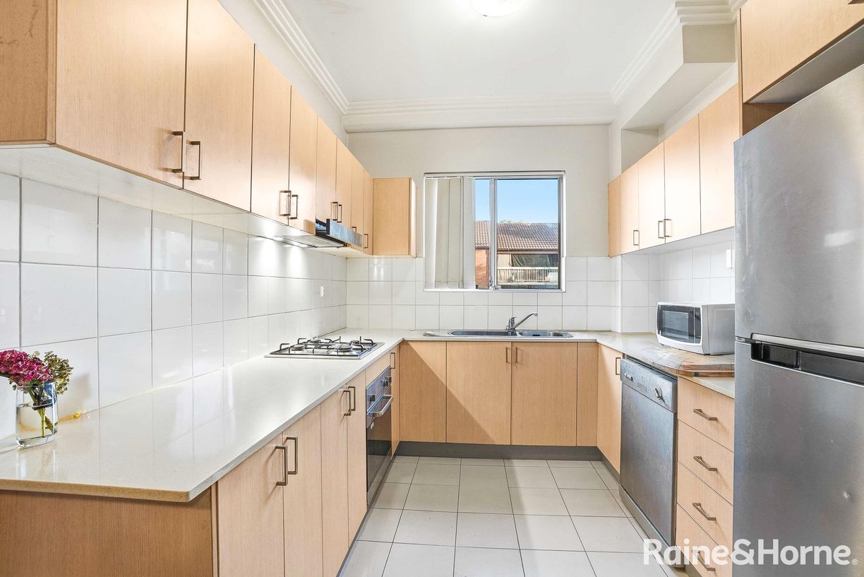 22/14-20 Parkes Avenue — photo 4 of 10