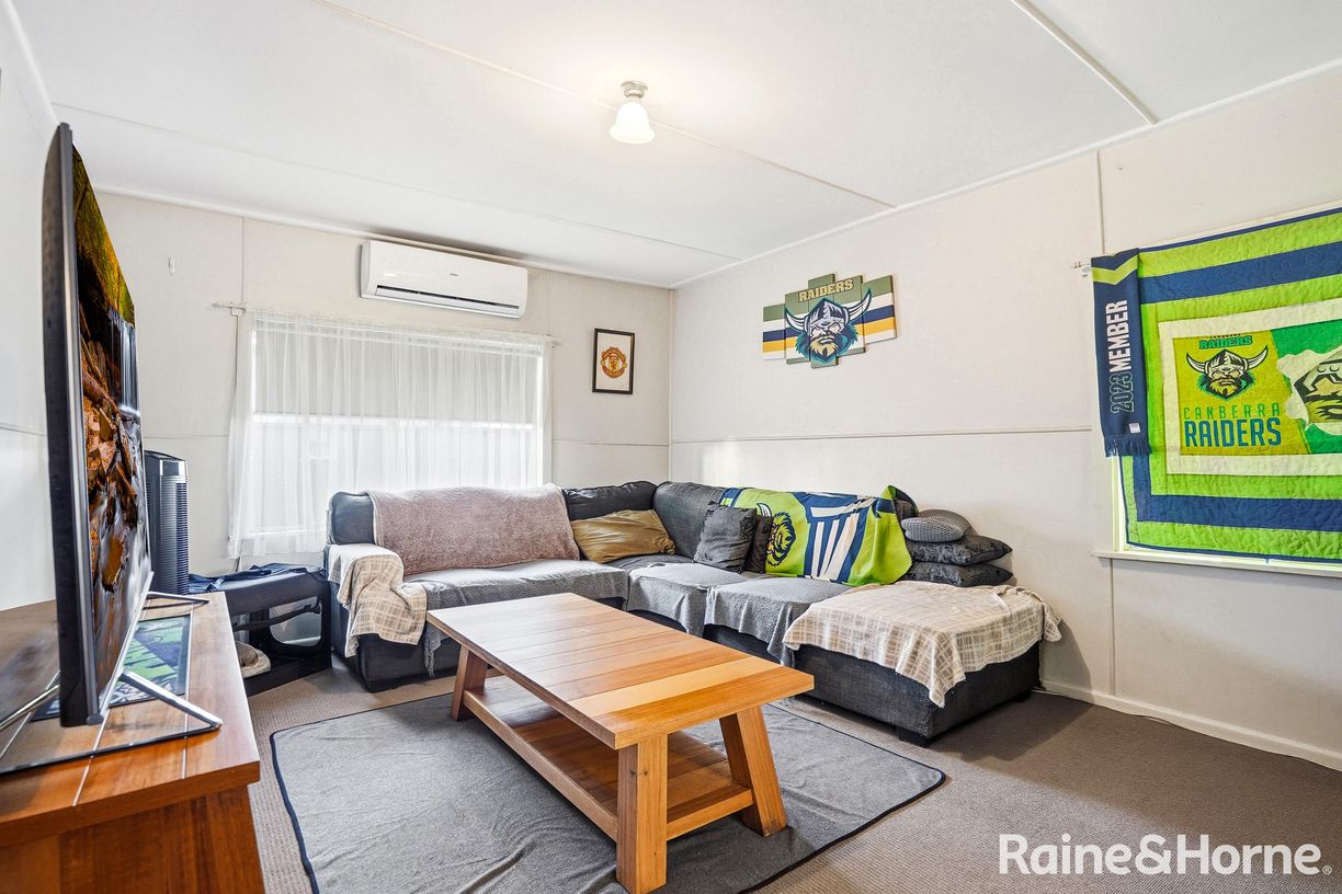 8 Ellis Street — photo 2 of 13