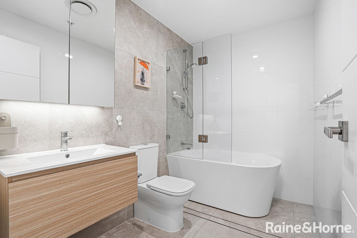 402/12C Carson Lane — photo 10 of 17