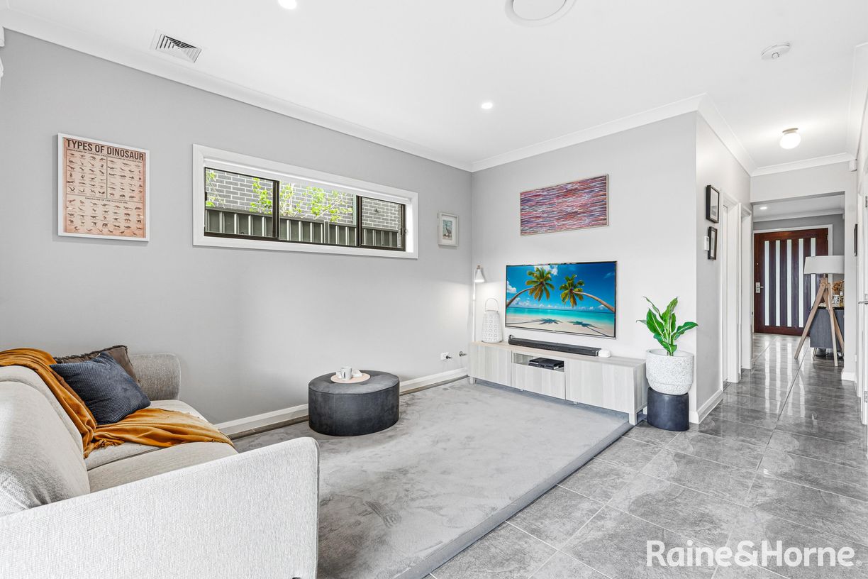 38 Matthias Street — photo 2 of 20