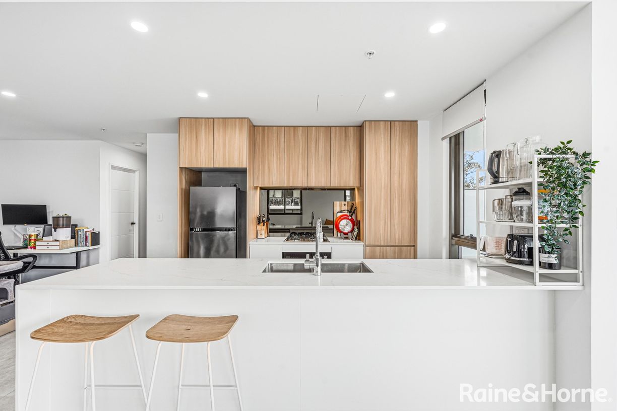 307/12A Carson Lane — photo 4 of 16