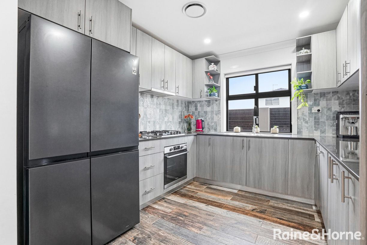 33 Yusen Street (Grantham Farm) — photo 5 of 13
