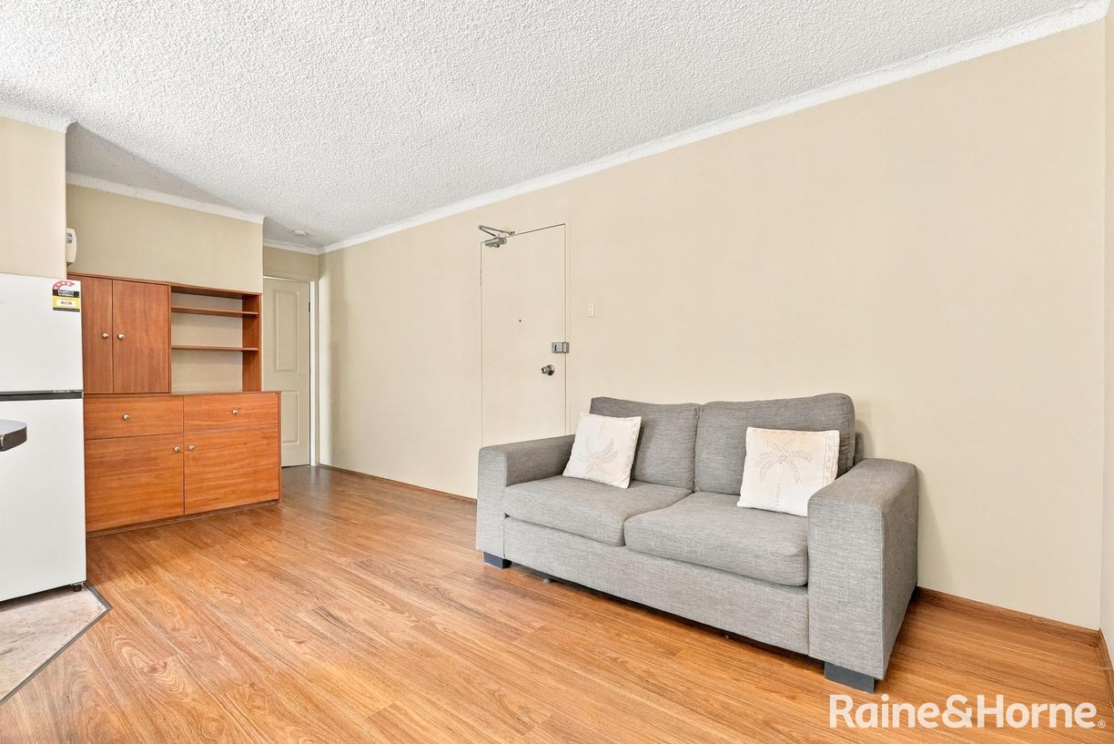 6/20 Bringelly Road — photo 2 of 11