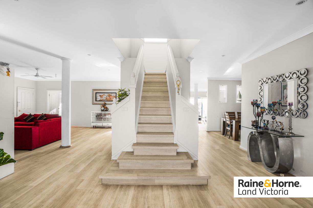 211-229 Faulkners Road — photo 7 of 16