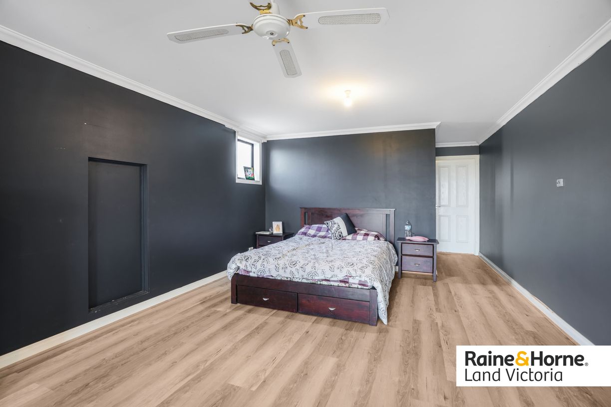 211-229 Faulkners Road — photo 15 of 16