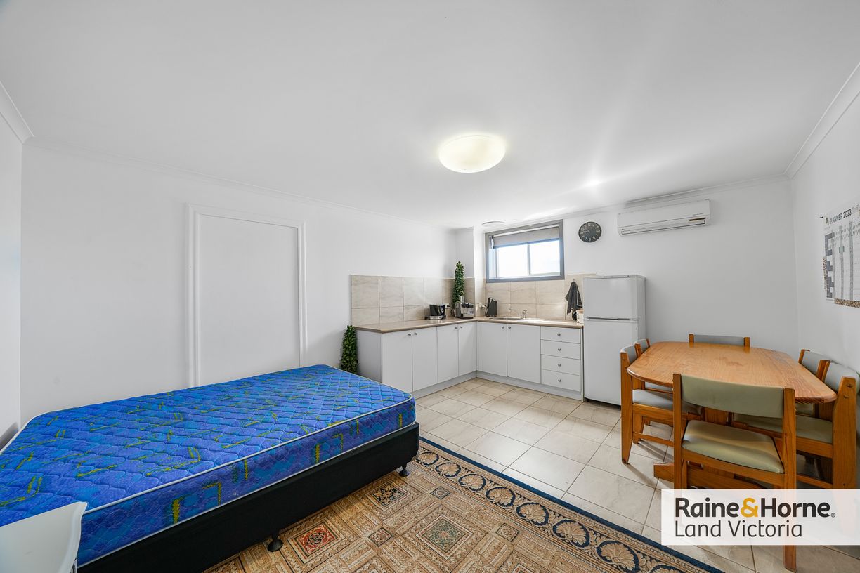 25 Farrants Road — photo 18 of 21