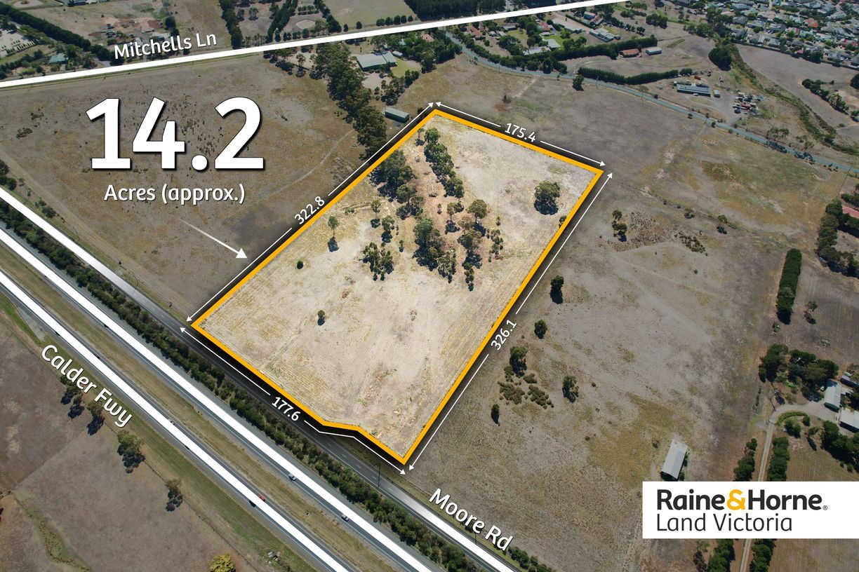 210 Moore Road — photo 4 of 6