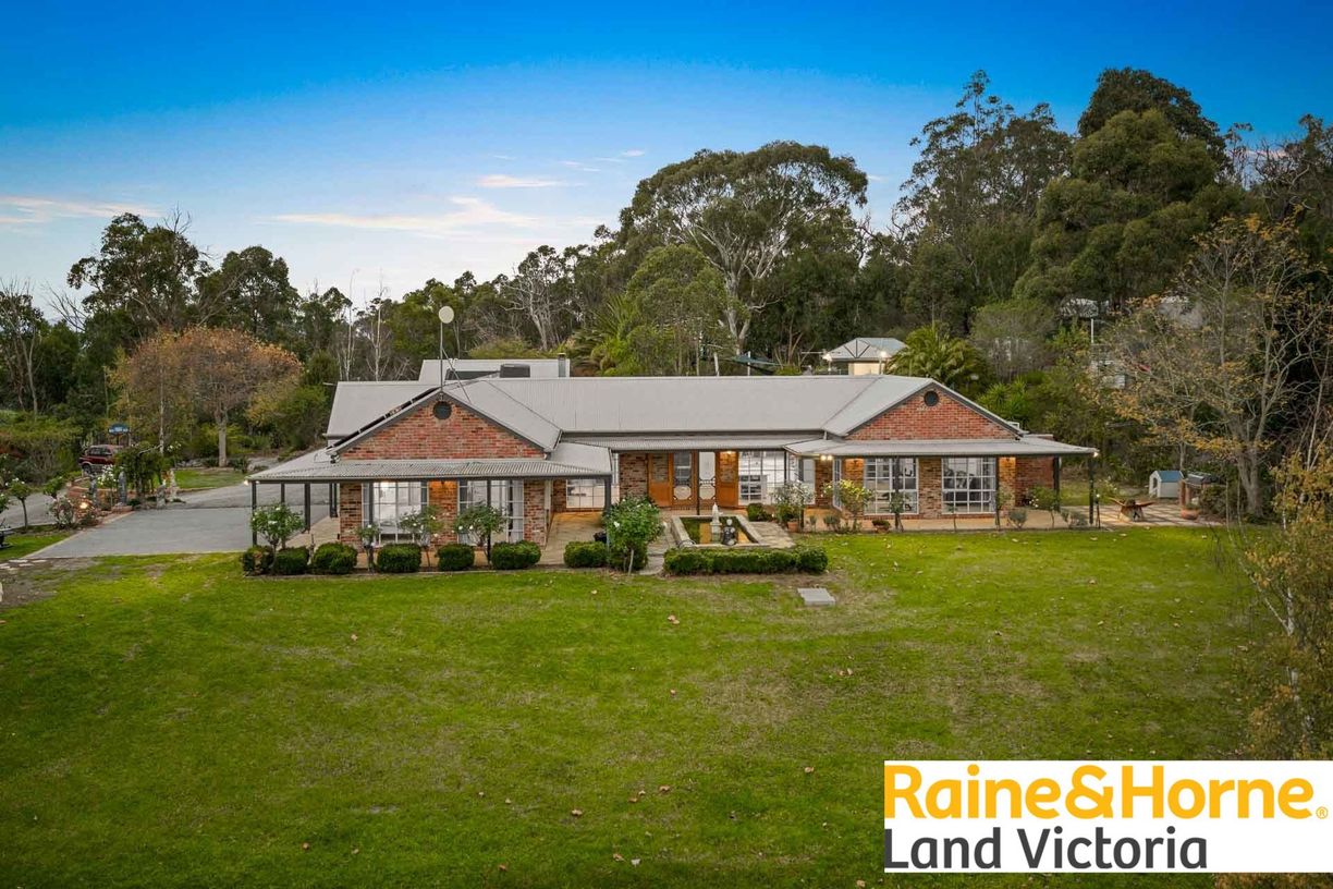 70 Sanders Road — photo from Raine & Horne Land Victoria